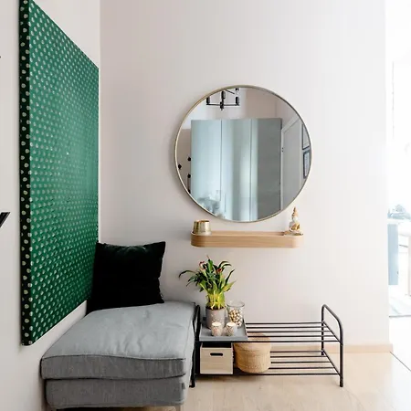 Family Apt, Balcony And Roof Terrace