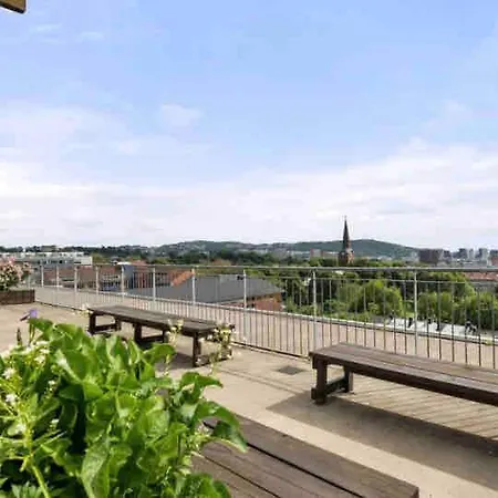 Family Apt, Balcony And Roof Terrace Apartamento *